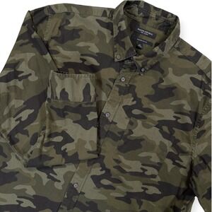 BANANA REPUBLIC Luxe Flannel Untucked Slim Fit Shirt Mens XL Green Camouflage